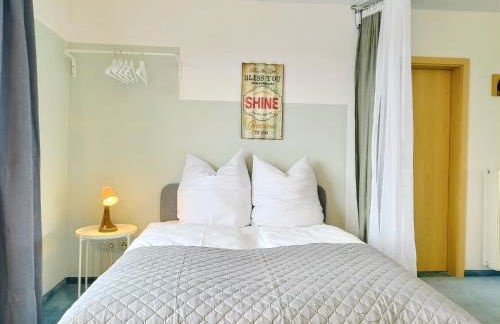 Seeblickapartment für bis zu 12, Nürnberg & Schwabach in 30-35 Minuten zu erreichen, Sauna, Arbeitsplatz, Dachterrasse & Grill - Foto 8