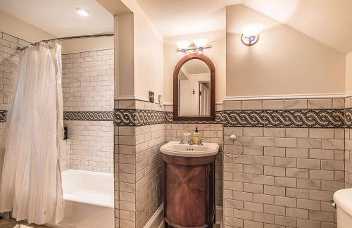 Historic Home Overlooking the Beaufort River Located on Bay St - Sleeps 10 - Foto 25