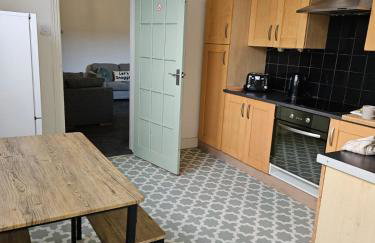 Rectory5 - 5 bedroom 7 beds Parking Perfect for Contractors - Foto 40