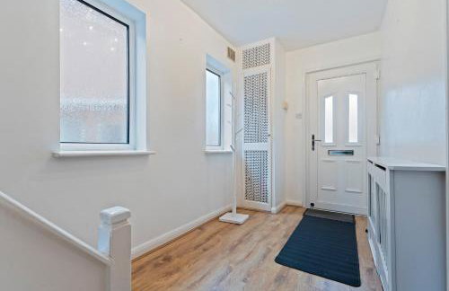 Spacious 3 Bedroom Contractor Stay House in Birmingham B23 near M6 & Fort Dunlop with Free Parking and WiFi - Foto 32