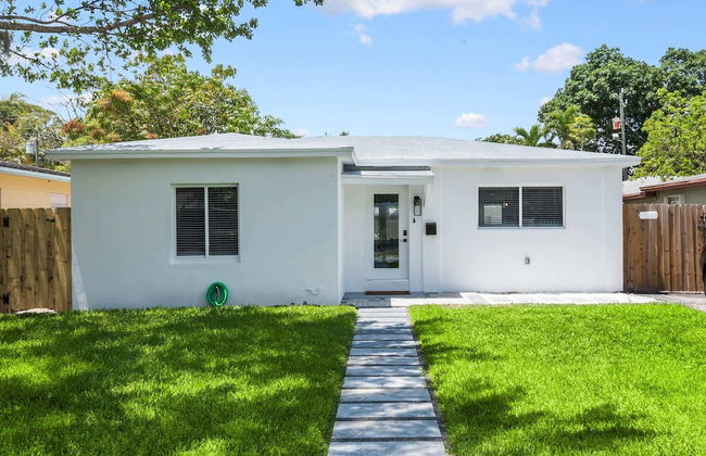 Sunrise Palms 10 Min to Beach! - Foto 1