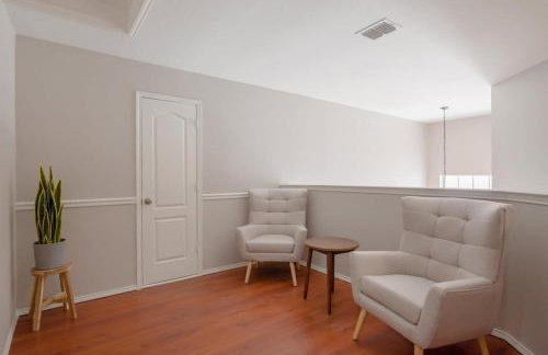 Pearl White Dream Home With Private Pool & Theatre - Foto 25