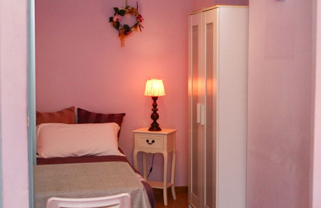 Duca's Guest House - Foto 9