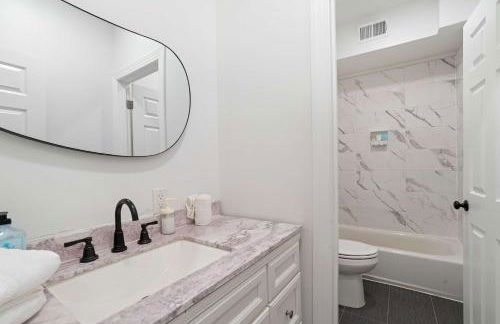 Luxe Beach Estate - 4 Bedrooms and 3 Bathrooms - Foto 21