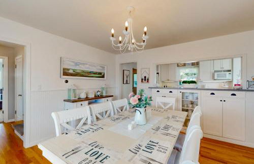 Farmhouse Minus the Farm - Foto 6