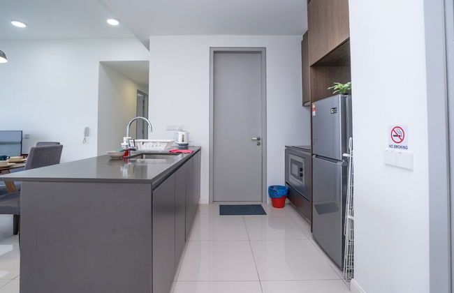 OYO Home 89725 Beautiful 3br Grand Medini - Foto 35