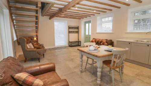 Winnie's Stable - Photo 5