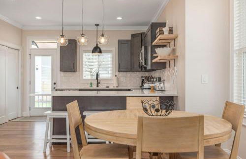 Brand New Modern House - Walk to Main Street - Foto 15