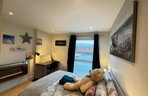 Beach Side APT with Home Cinema - Photo 3