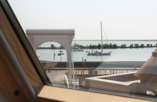 Luxury VOC Stay w/ Views - Foto 32