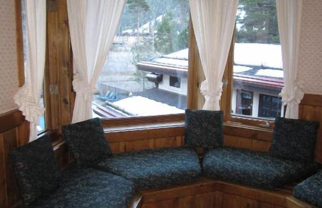 GetAways at Olympic Village Inn - Photo 8