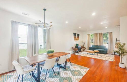 Cypress 5 Bedroom Retreat with Hot Tub, Firepit and Game Tables! Pet Friendly - Foto 43