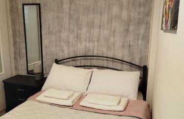 Next to the school - Foto 2