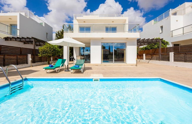 Villa Coral Bay 9 in Peyia - Photo 3