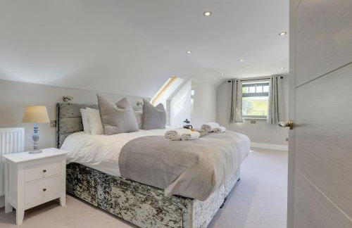 The Gate House - Photo 50