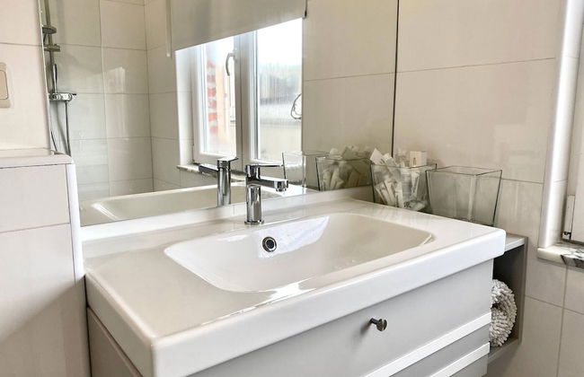 Wit II, Near Metro, Train N7670 - Photo 8