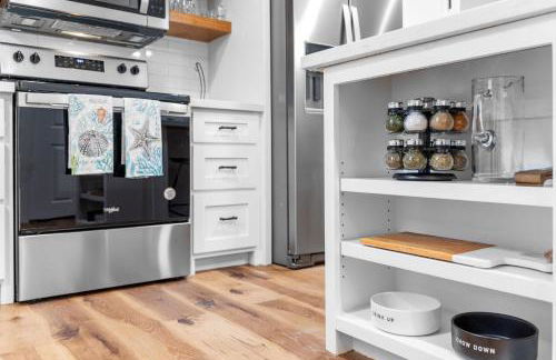 Seabrook 3BR Sleeps 10 w Backyard, Fire Pit Near Kemah - Foto 26