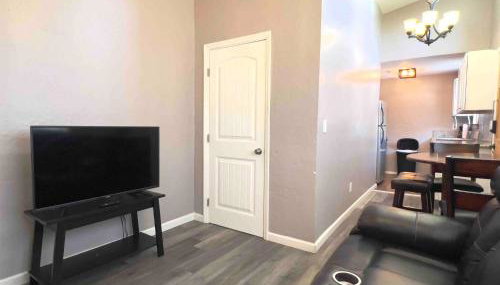 Gorgeous Remodeled 2 Bedroom - Foto 3, Other