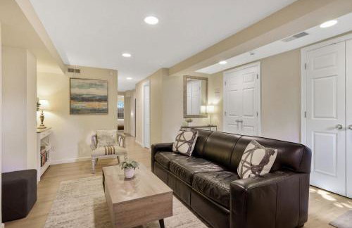 NEW Classy Dupont-Logan Apt Parking - Foto 9