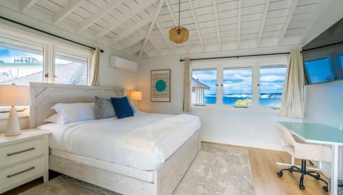 Blue Water View Condo in Prime Coastal Locale - Foto 2