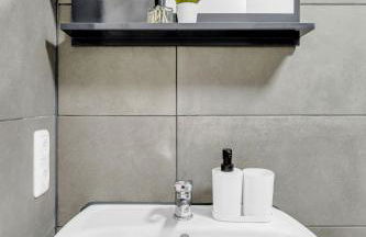 2 Zimmer Apartments,4 Betten,zentral am Sbahnhof Köpenick,vollmöbliert - Foto 15