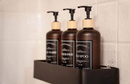 5BR Meridian Retreat Fire Pit BBQ Sleeps 12 - Foto 25