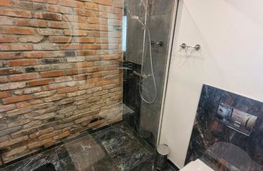 Stary Dom z Piwnicą - Foto 7