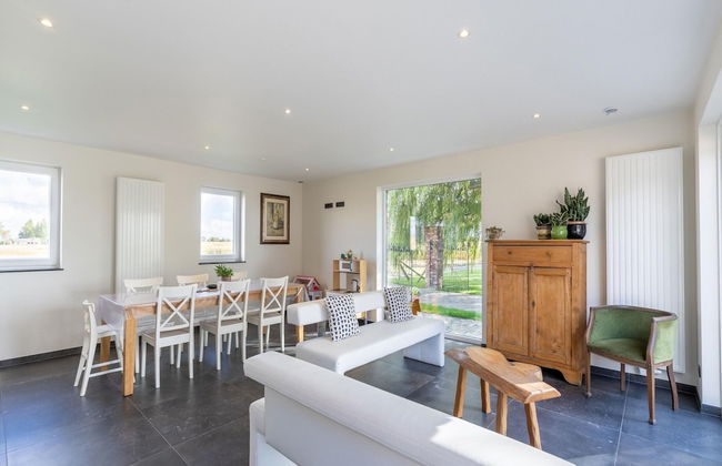 Spacious Holiday Home With Pond in Poperinge - Photo 33