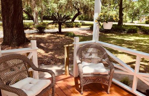 Adorable French Cottage style - 1 bedroom. - Foto 6