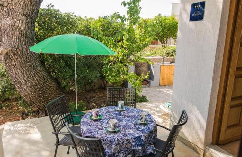 Apartment Rino, only 30m from the sea - Foto 25