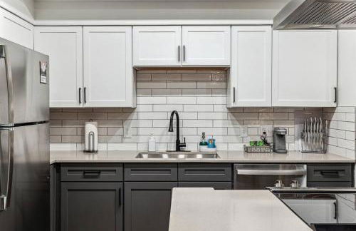 Suite Life in Frisco, Luxury meets Comfort - Foto 25