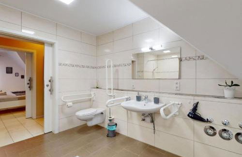 Apartment Helle Familienfreundliche Barrierefreie Wohnung by Interhome - Foto 18