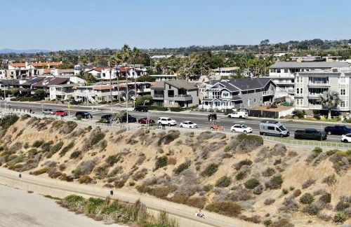 Luxury Ocean Views & Steps To The Sand - Tower 36 Upper Condo Unit - Photo 8