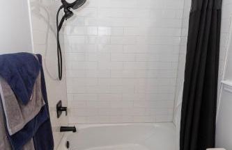 Pet Friendly Modern Zen Studio Retreat W/ Hot Tub! Home by RedAwning - Foto 68