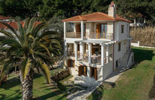 Vitamin Sea Beachfront Villa, Sithonia #FeelsLikeHome - Photo 30