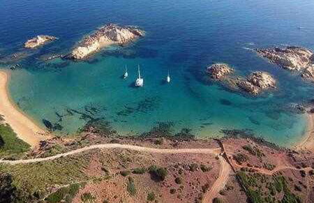 Bajo con jardín y piscina frente a Cala Forcat. - Foto 30