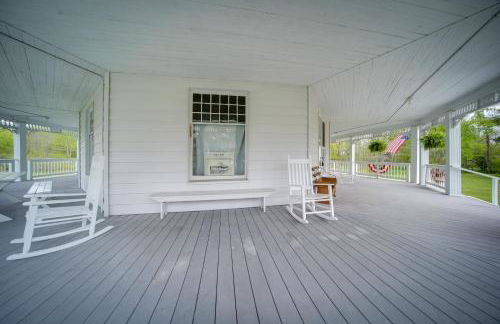 Historical Magnesia Springs Home, Near Kayaking! - Foto 24