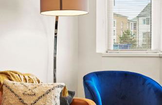 Private 2Bed-Parking & Garden-By FabAccommodation - Foto 17