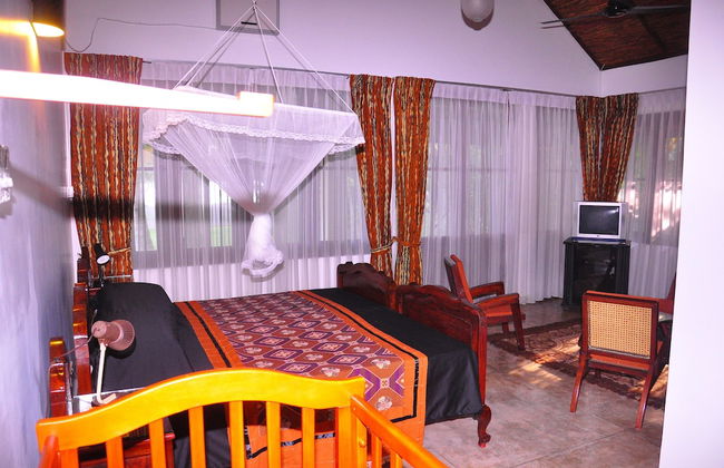 Serenity Lake Front Villa - Foto 7