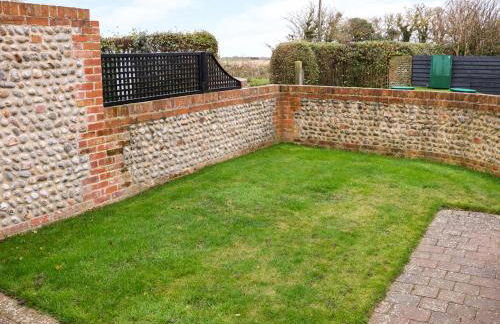 Hitchens Cottage - Photo 20