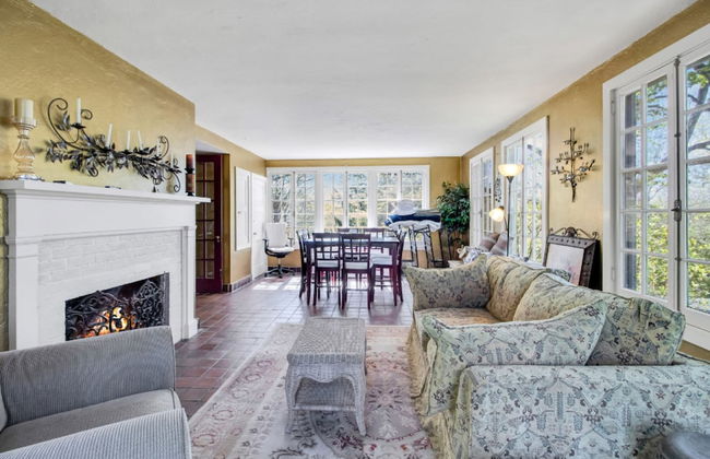 Jacuzzi - West Point - Family Friendly - Photo 30