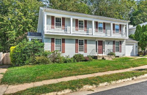 Burke Family Home with Deck and Easy City Access! - Foto 1