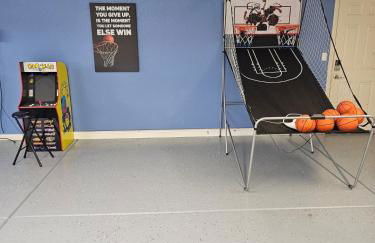 Stunning Joshua Home with Pool, Spa, & Game Room! - Foto 9