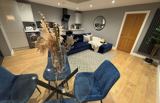 Sheffield-apartment-sleeps4-parking-hottub - Photo 21