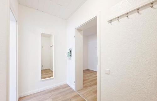 Tolstov Apartments - 3 Room Apartment - Kitchen - Dining Area - 25 min Messe DUS - Photo 13