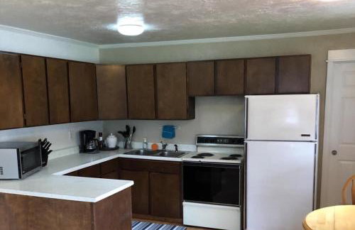 Raw Gold - Affordable, Near Mendenhall Glacier, Trails, and Conveniences - DISCOUNTS ON TOURS! - Foto 10