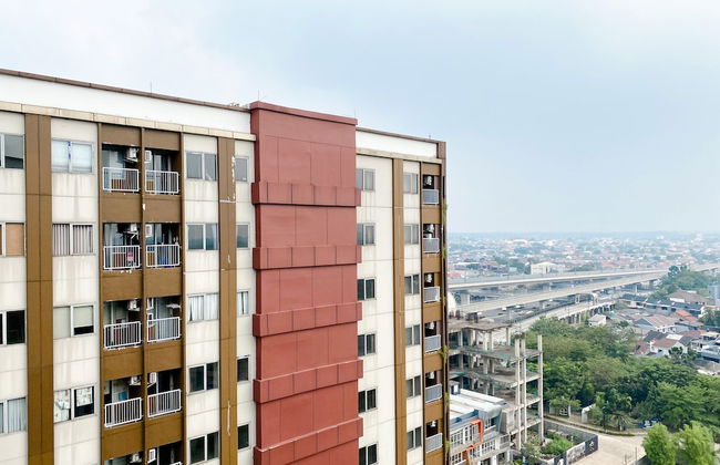 Cozy Stay Studio Apartment at LRT City Jatibening - Foto 12