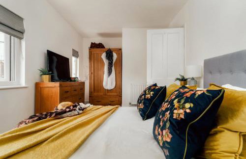 Littlefields - With hot tub, garden, private parking and short walk to beach - Foto 15