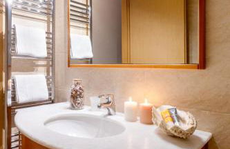 Diamante Beachfront Suites - Foto 49