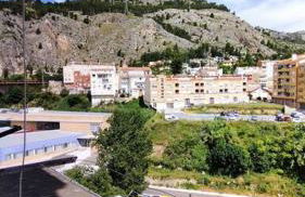 Charming Three Bedroom Apartment in Alcoi (with WIFI) - Foto 8